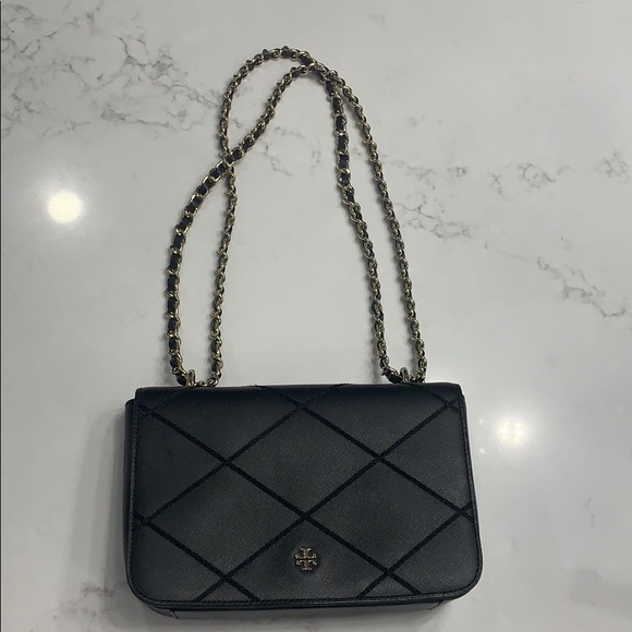 Tory Burch gold tone shoulder bag - Picture 2 of 13